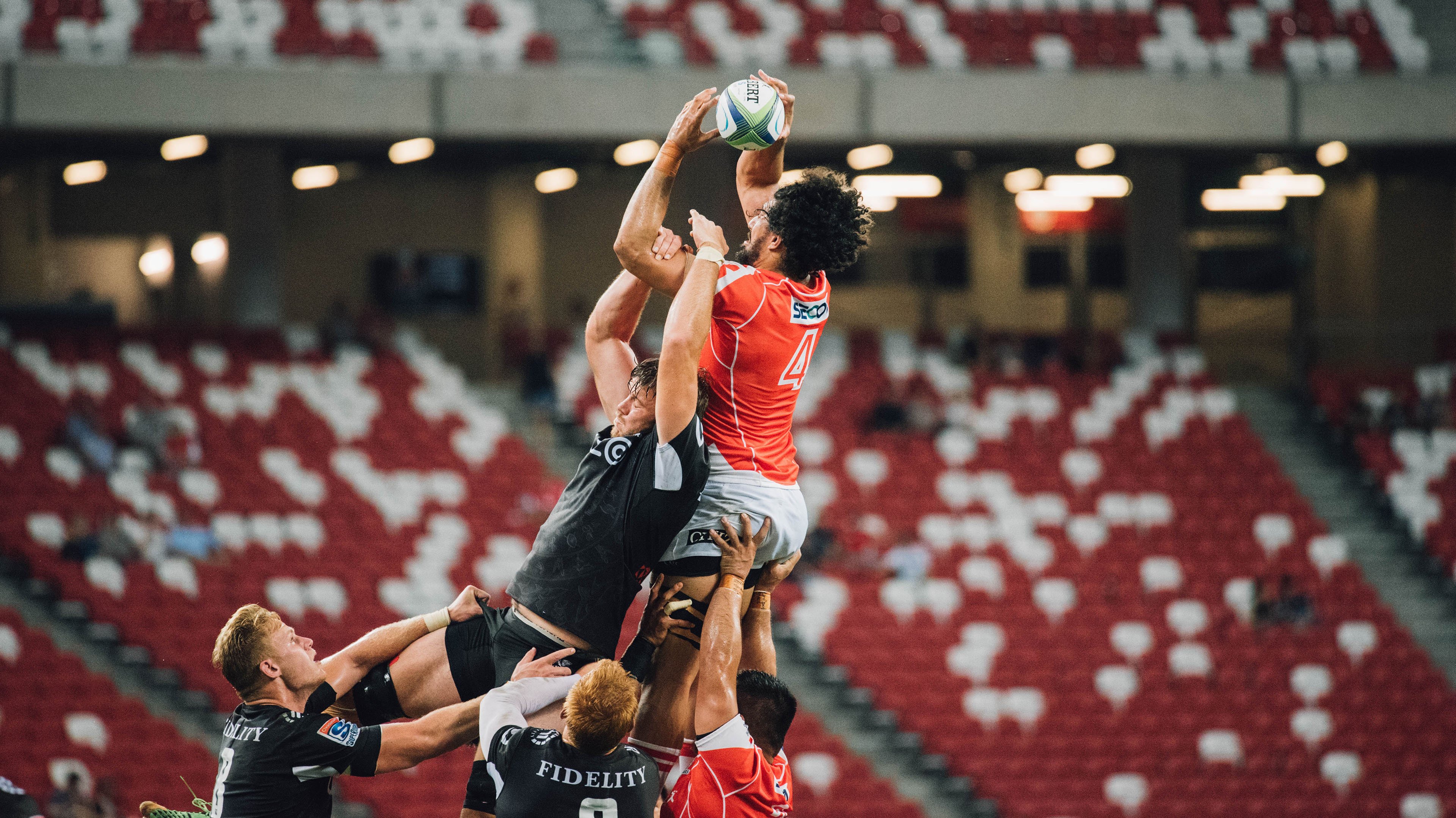 “霍斯特：南非羚羊队的防守核心，带来胜利希望”